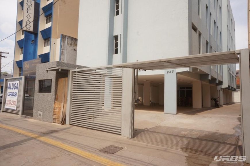 Prédio Comercial]]