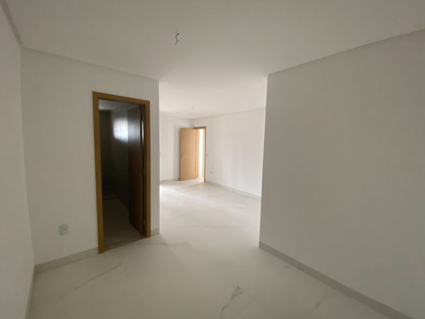 Mio Marista / 136 metros / com Giardino/ 3 suites / 2 vagas no terreo