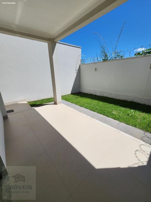 Sobrado para Venda em Goiânia, Setor Faiçalville, 3 dormitórios, 1 suíte, 3 banheiros, 3 vagas