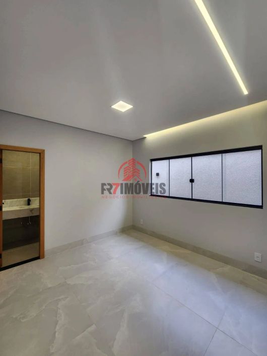EXCELENTE CASA NO SETOR PARQUE DAS FLORES – GOIÂNIA/GO
