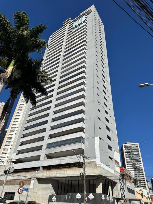 Apartamento com 4 Suítes Plenas, 3 Garagens, entrega Dezembro de 2024