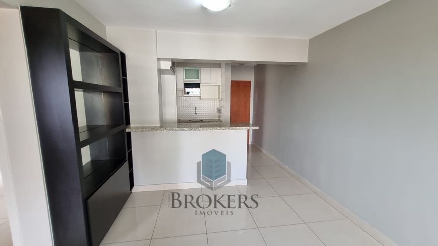 APARTAMENTO 2 QUARTOS I 58 M I 1 VAGA I REPLETO EM ARMARIOS I REFORMADO I ANDAR ALTO I PORCELANATO