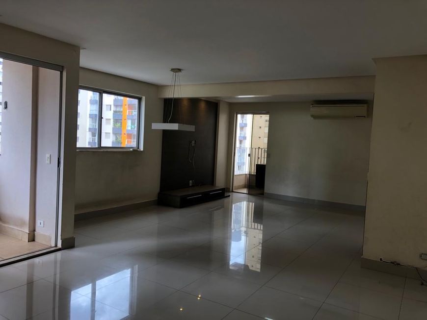Apartamento 3 quartos Ed. Montessori no Setor Bueno ao lado do Parque Vaca Brava