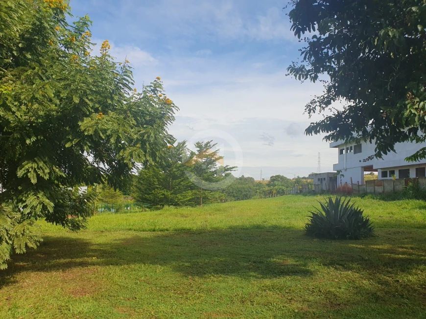 Terreno no Aldeia do Vale de 3.400m2. Proximo ao lago