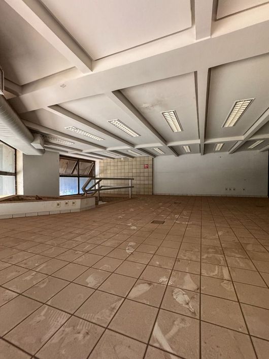 Ponto comercial/Loja/Box para aluguel e venda possui 1100 metros quadrados
