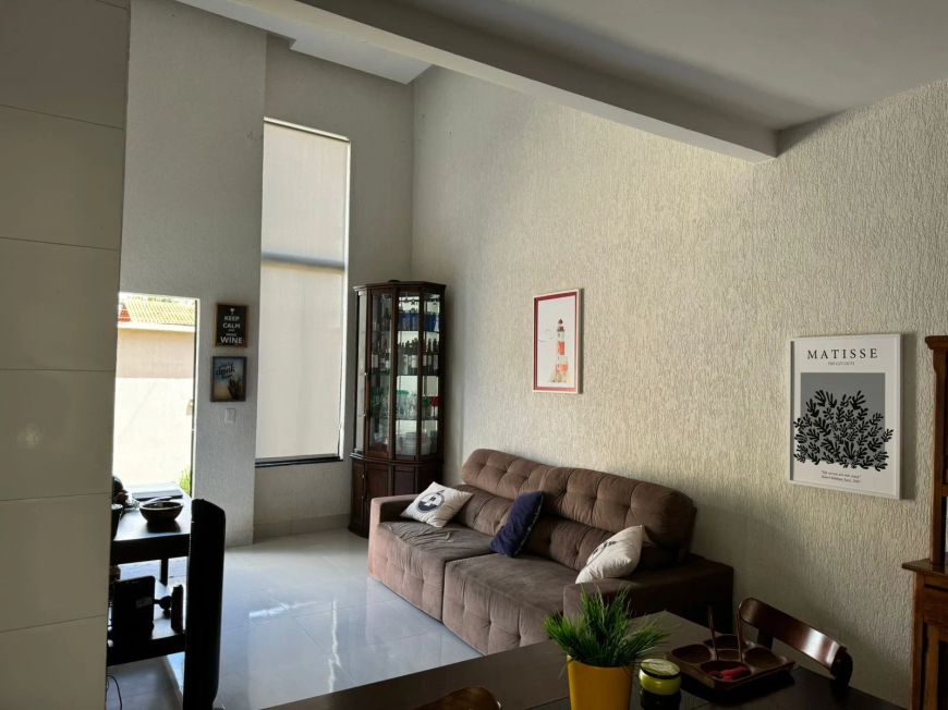 Casa de excelente localização no Setor Faiçalville com valor abaixo da região! Casa de Rua com 3 Qua