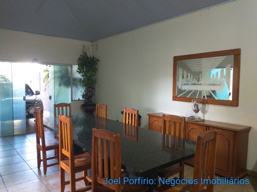 2 Casas a venda: Principal 4 suítes; Área total 392,00m²; Parque Oeste Industrial - Goiânia
