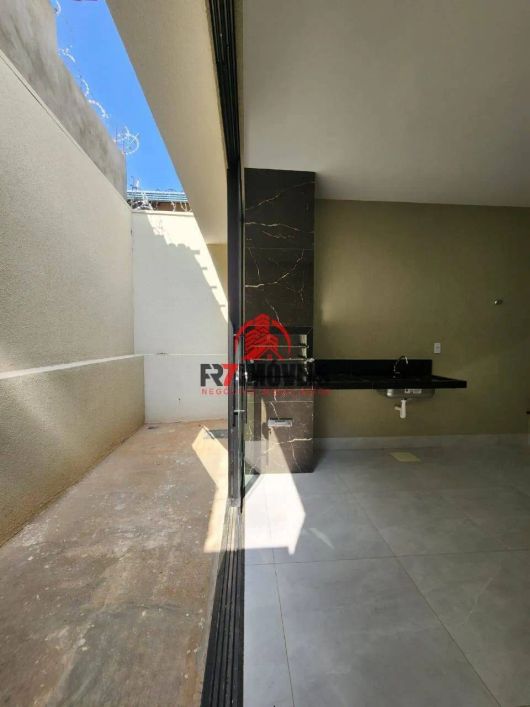 Imóvel para venda possui 105 metros quadrados com 3 quartos