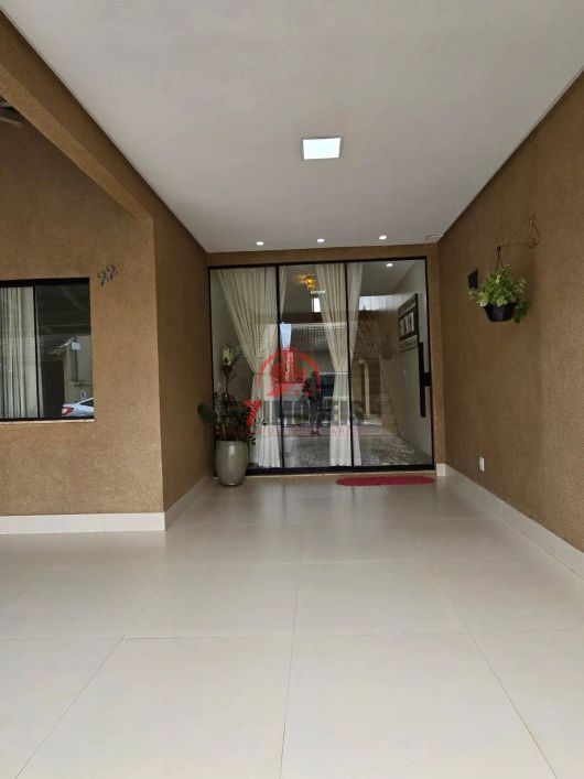 SOBRADO DE LUXO - PORTEIRA FECHADA NO CONDOMÍNIO VILLA VERDE – GOIÂNIA/GO