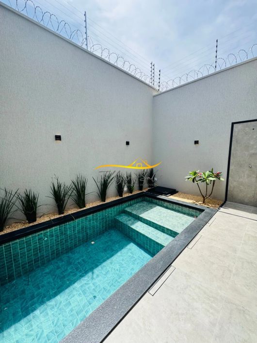 Lindo sobrado a venda Jardim Vila Boa, 3 quartos, 3 suites com piscina