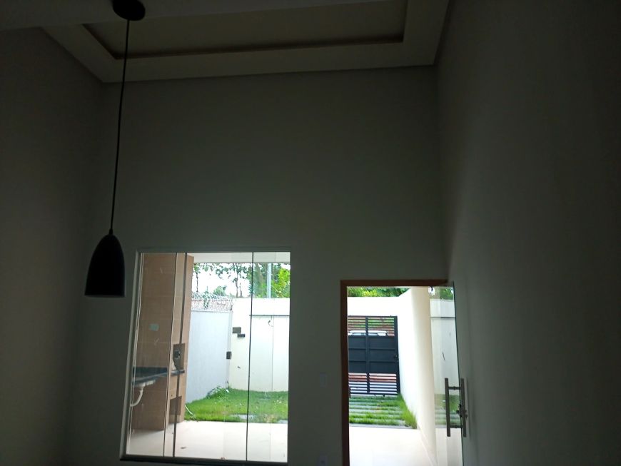 Excelente casa 2 quartos sendo 1 suíte, toda no porcelanato . AVALIAÇÃO Alta