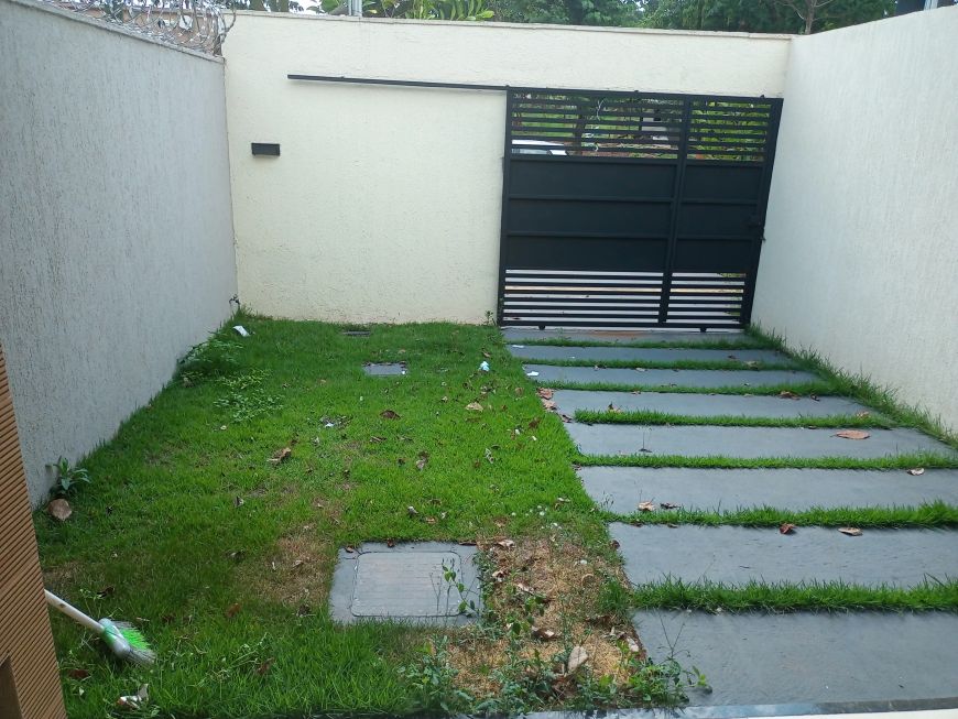 Excelente casa 2 quartos sendo 1 suíte, toda no porcelanato . AVALIAÇÃO Alta