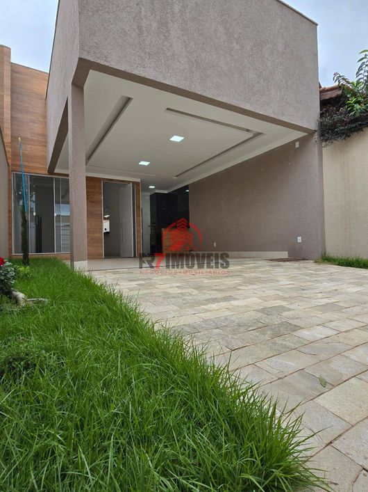 BELA CASA NO SETOR GOIÂNIA 2 – GOIÂNIA/GO