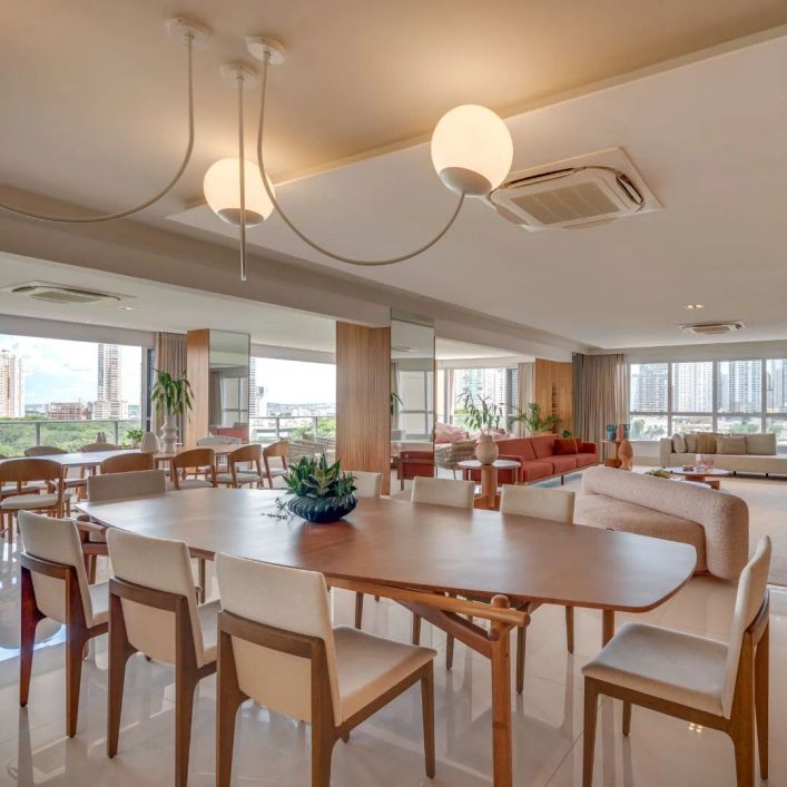 Apartamento mobiliado com 528 m² e 4 suítes