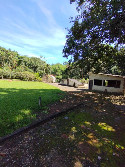 Goiânia área para venda com 3.173m e 20,000 área de ppa ao lado da marginal leste .