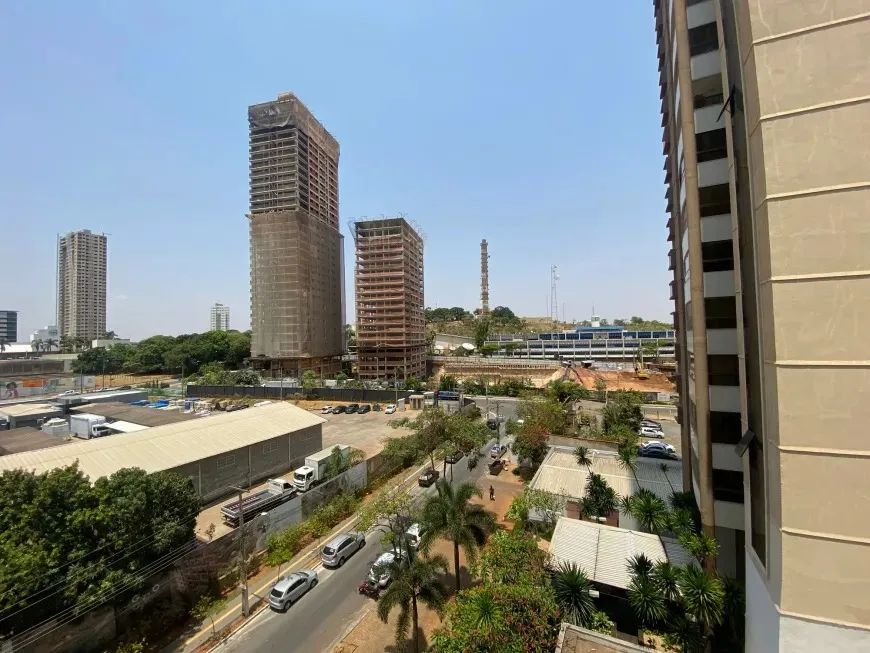 Apartamento a venda 3 quartos 1 suíte com 2 vagas e escaninho no setor Bueno