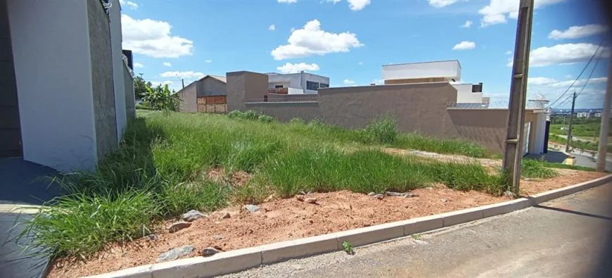 Lote em excelente localização no Setor Três Marias