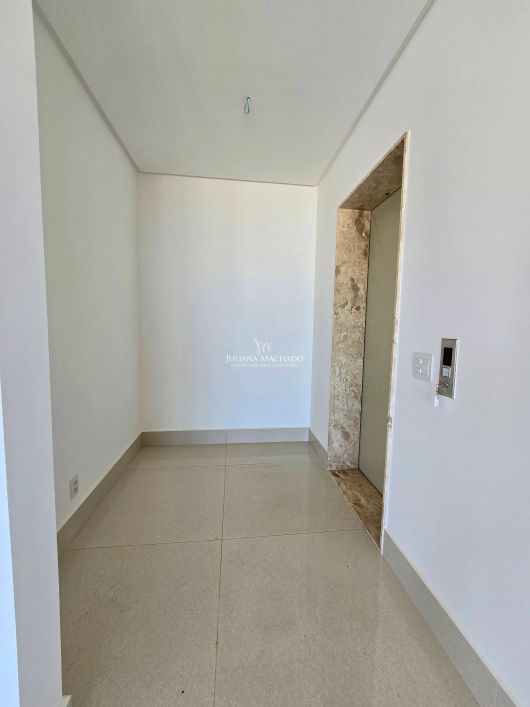 Imóvel para venda tem 612 m² com 5 quartos em Setor Marista - Goiânia - GO