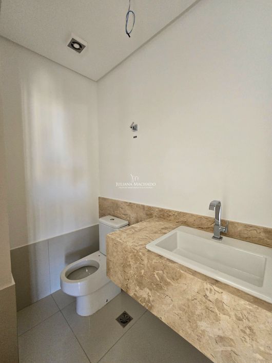 Imóvel para venda tem 612 m² com 5 quartos em Setor Marista - Goiânia - GO