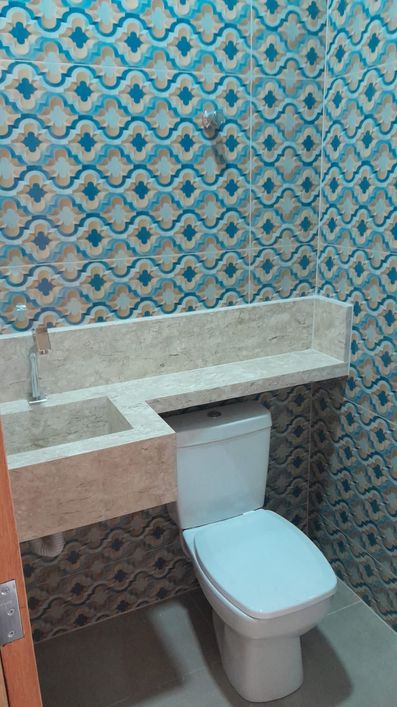Casa nova com 03 suítes no jardim novo mundo em Goiânia