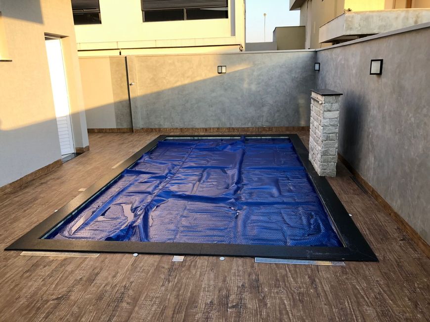 Casa de condomínio térrea para venda com 212 metros quadrados com 4 quartos