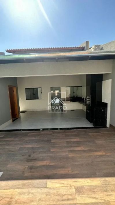 Casa à venda com 3 quartos, Parque João Braz - Cidade Industrial, Goiânia, Goiás