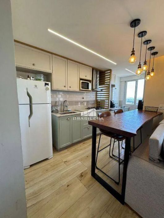 Apartamento com 3 dormitórios à venda, 74 m² por R$ 550.000,00 - Vila Lucy - Goiânia/GO