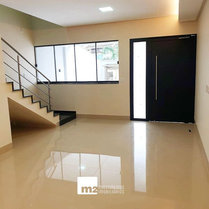 Sobrado no Setor Jaó com 4 quartos