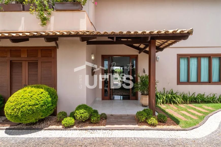 Belo sobrado no condomínio Aldeia do Vale, 692 m² de construção e 1.612 m² de terreno!