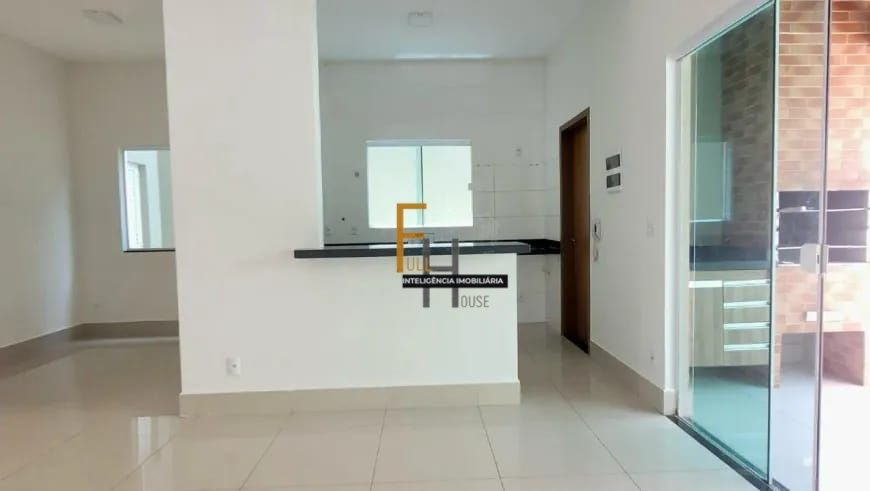 SOBRADO NO RESIDENCIAL CENTER VILLE I 3 QUARTOS I 1 SUITE I LAVABO I 2 VAGAS