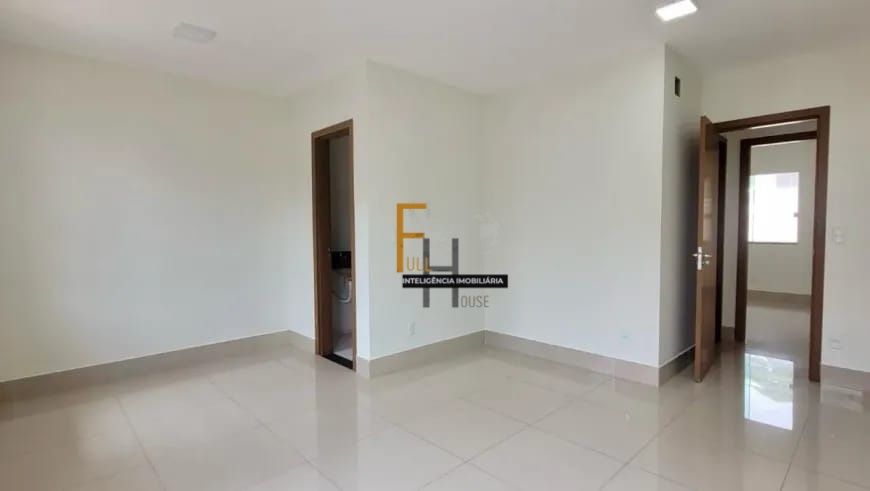 SOBRADO NO RESIDENCIAL CENTER VILLE I 3 QUARTOS I 1 SUITE I LAVABO I 2 VAGAS