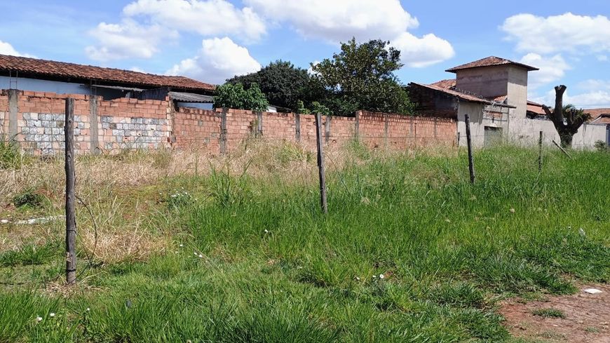 Lote/Terreno para venda possui 399 metros quadrados em Setor Faiçalville - Goiânia - GO
