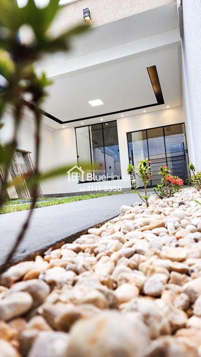 Casa de 3 Quartos sendo 1 suíte - Acabamento Premium - Jd Ipanema - 112m²