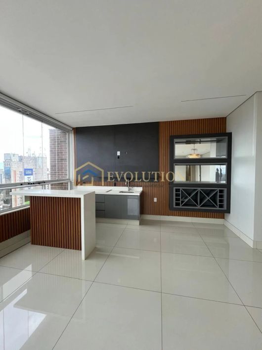 Apartamento Alto Padrão, Vista definitiva, 3 Suítes, Completo em armários, Bueno