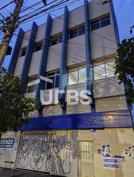 Prédio inteiro à venda no coração de Goiânia, no Setor Central