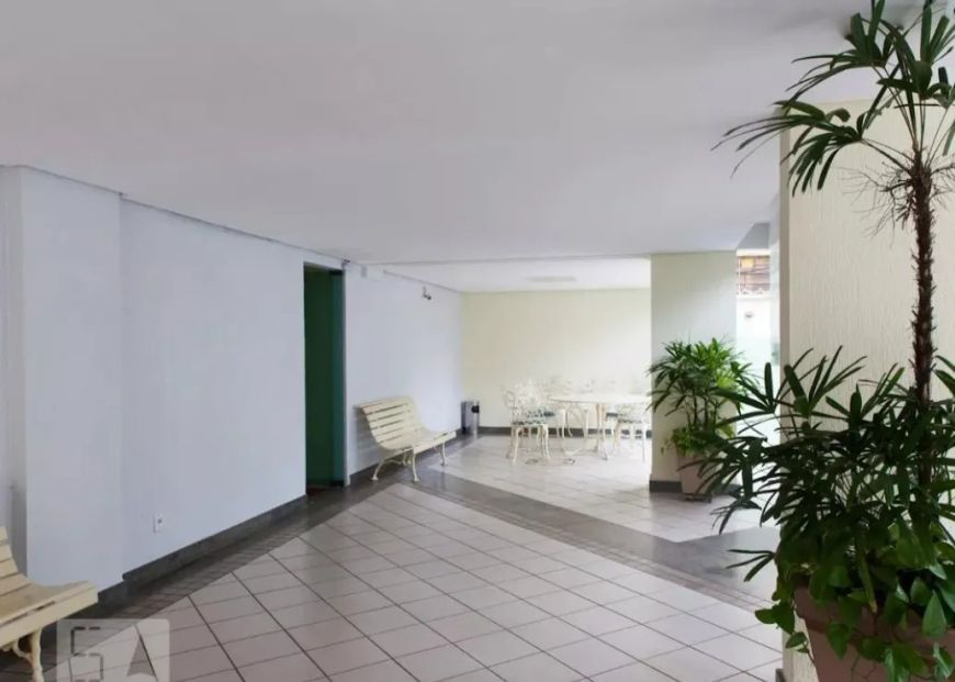 Apartamento no Setor Universitário Apartamento com 3 Quarto(s) e 2 banheiro(s) à Venda, 110 por R$ 5