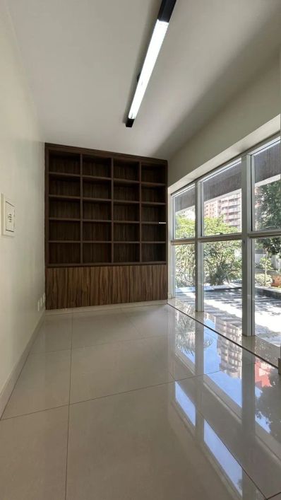 Apartamento para venda tem 181 metros quadrados com 3 suites em Setor Bueno - Goiânia - GO