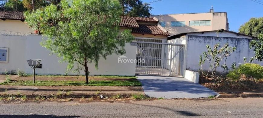 CASA 3 QUARTOS SENDO 1 SUÍTE NO PARQUE AMAZÔNIA, GOIÂNIA-GO
