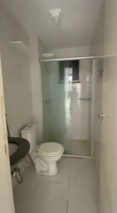 Alugo Apartamento Duplex com 3 quartos, 2 vagas no Ed. Ville Laguna