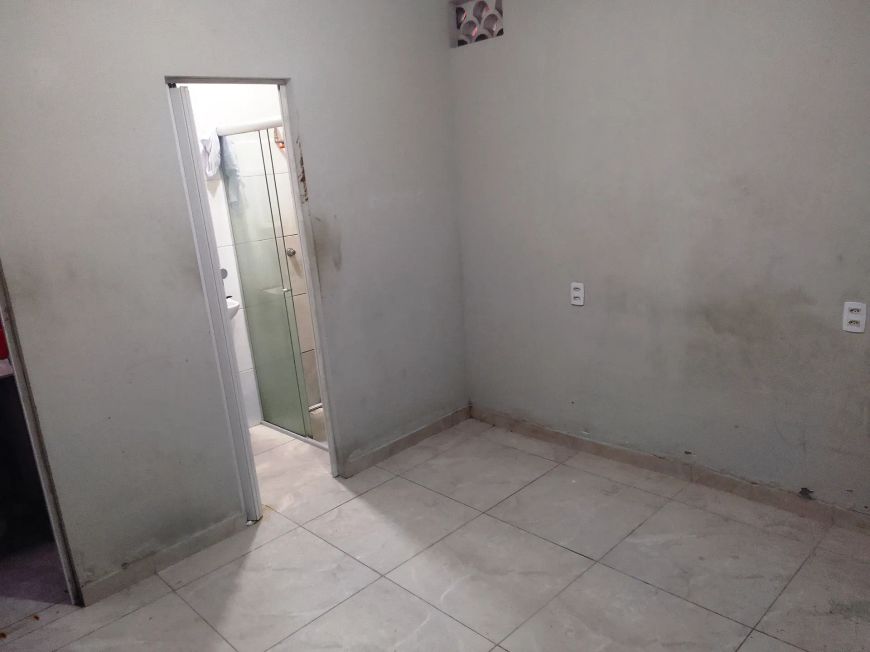 Casa em Vila na Tv. Carlos de Carvalho próx. a Tamandaré.
