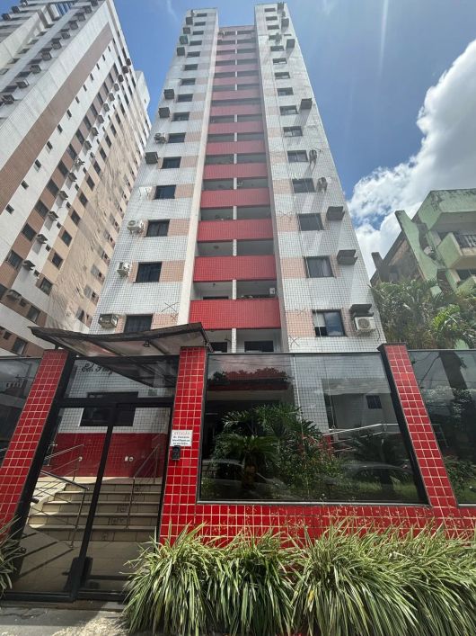 *Alugo Excelente Apto Ed Plaza Lauzanne