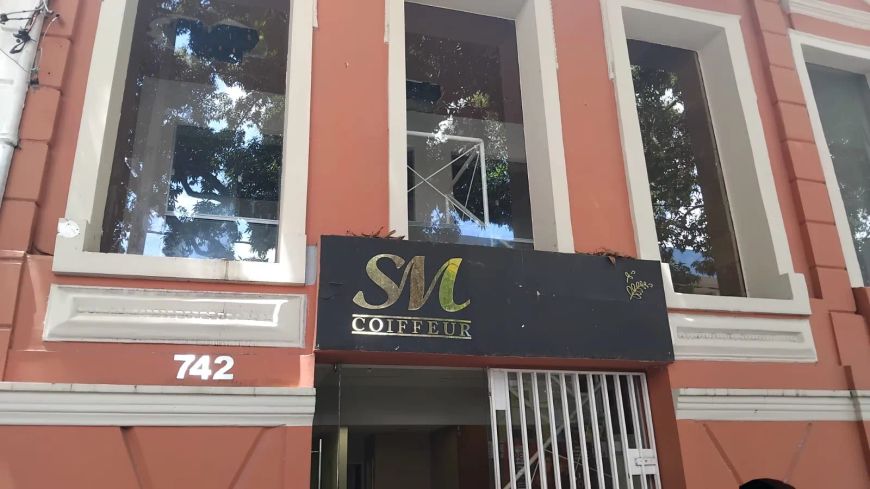 Ponto Comercial 2 andares na Av Braz de Aguiar