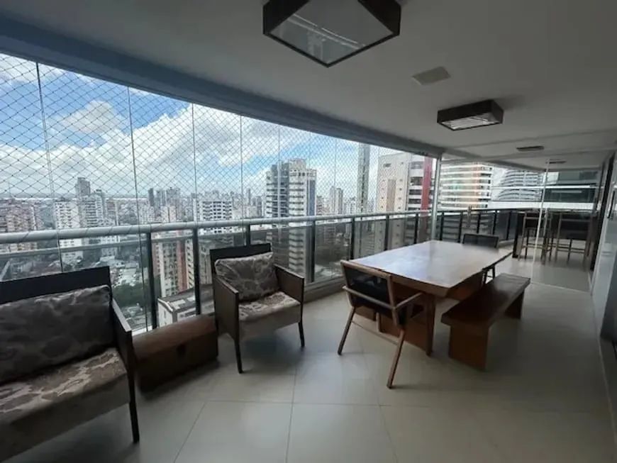 Alugo apartamento com 3 suítes no bairro de Nazaré