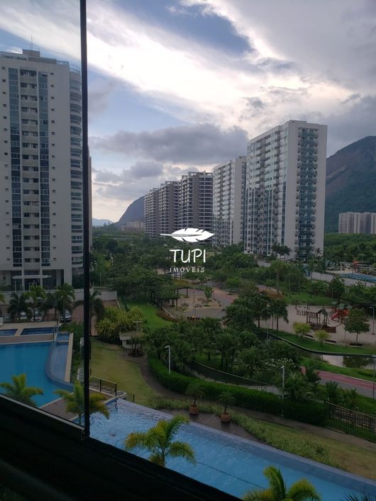 Apartamento para venda tem 160 metros quadrados com 4 quartos