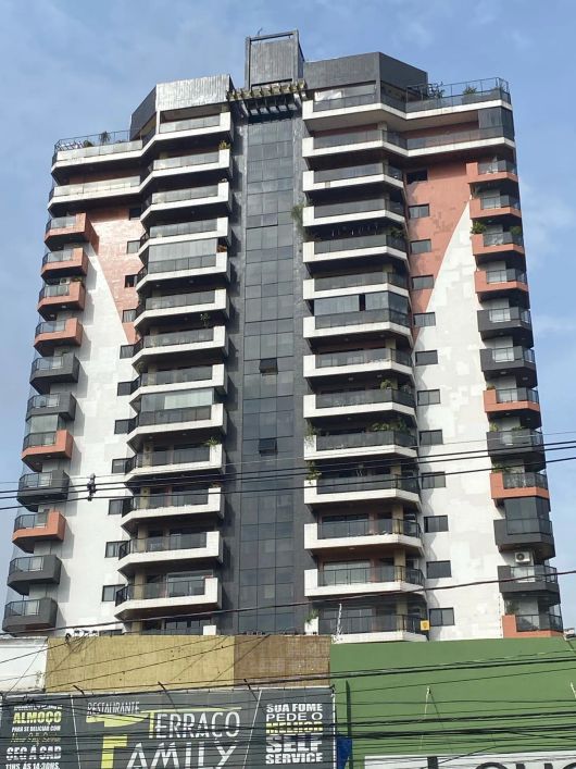 Imóvel para aluguel possui 195 metros quadrados com 3 quartos em Nazaré - Belém - PA