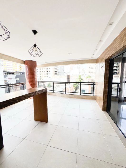 Alugo Luxuoso Apt - Ed. Pallazo Maggiore - 3 Suites - 185m2