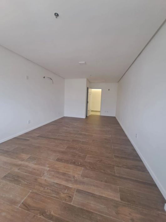 Arya Tower, sala comercial com 24m², andar alto, Umarizal