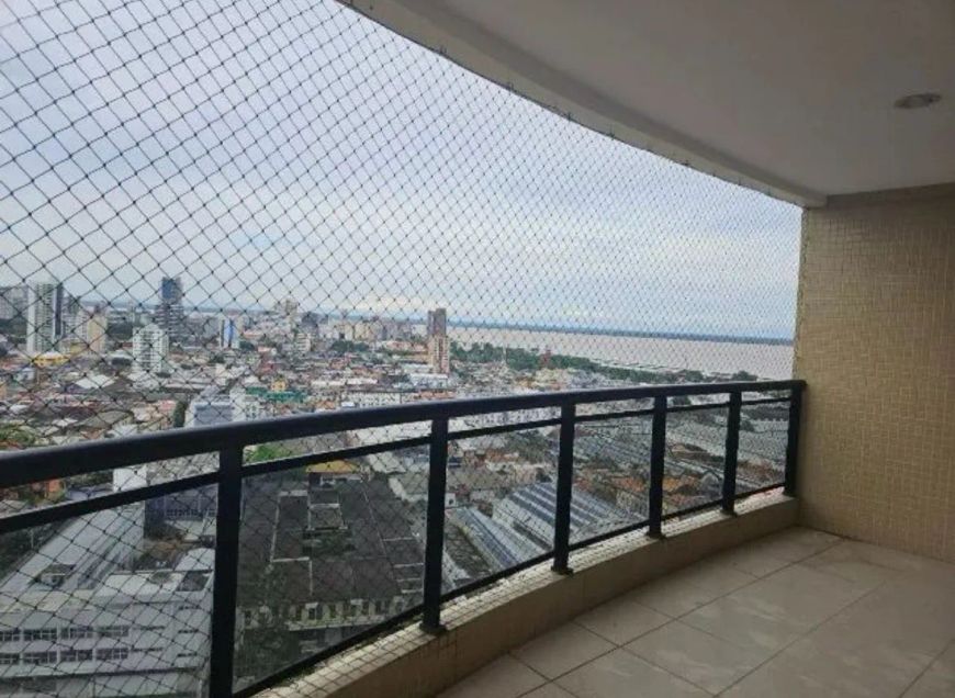 Alugo Apartamento com 3 suítes, 2 vagas no Umarizal Ed. Village Sun