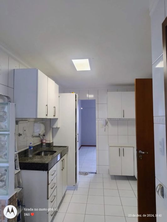 Alugo no Edifício Ville Deux com 3 quartos sendo 1 suíte no Umarizal