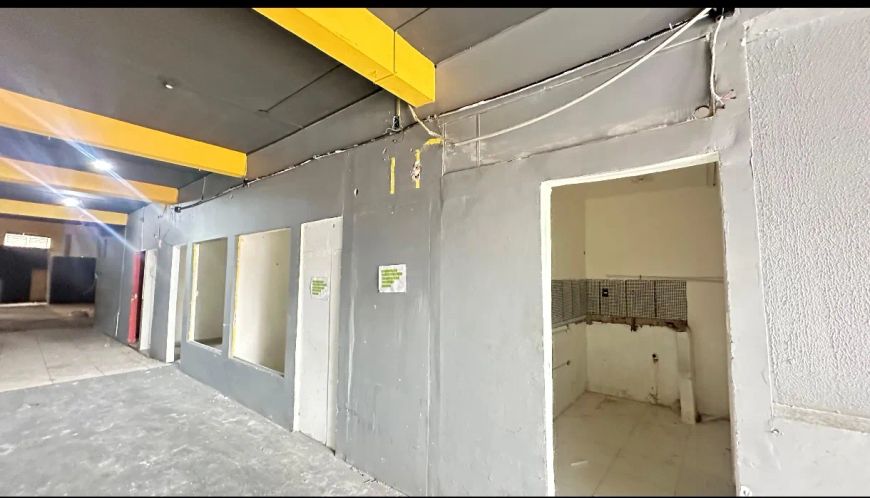 PONTO comercial na Av. Tavares Bastos em frente ao Supermercado Lider